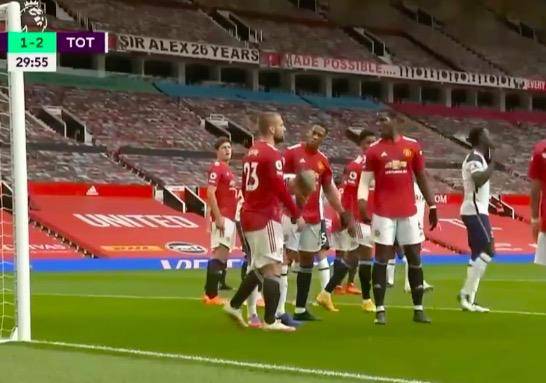  曼联防线失误连连主场不敌纽卡斯尔联队